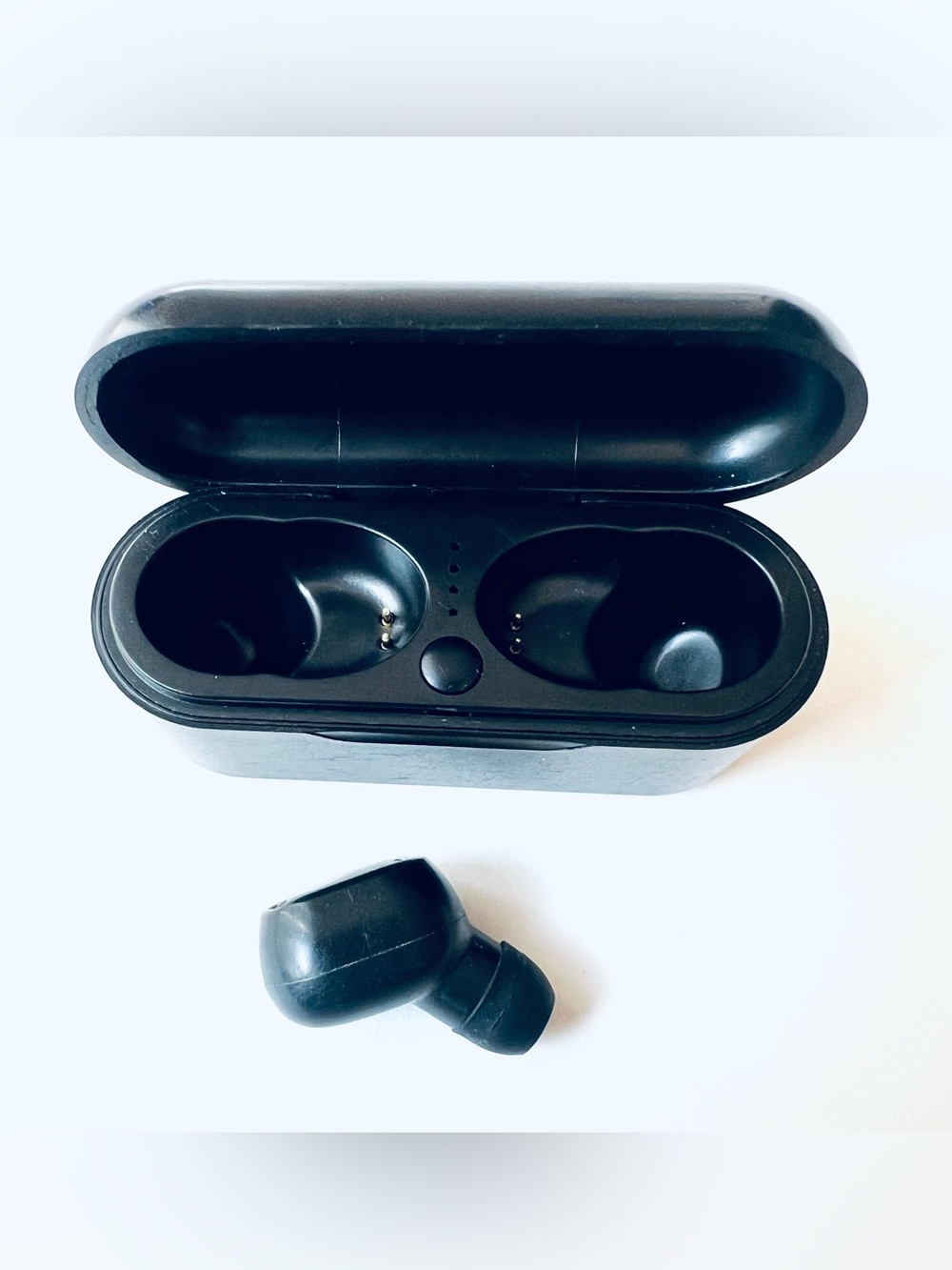 True Wireless Earbuds with Charging Case - Black